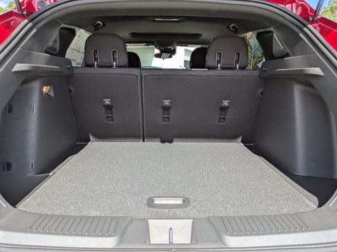 New 2026 Chevrolet Trax RS w/ Sunroof Package FWD image 7