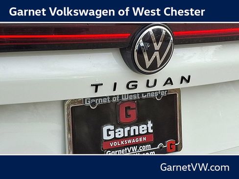 New 2026 Volkswagen Tiguan SE R-Line FWD image 11