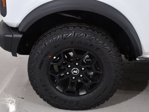 New 2026 Ford Bronco Badlands AWD/4WD image 24