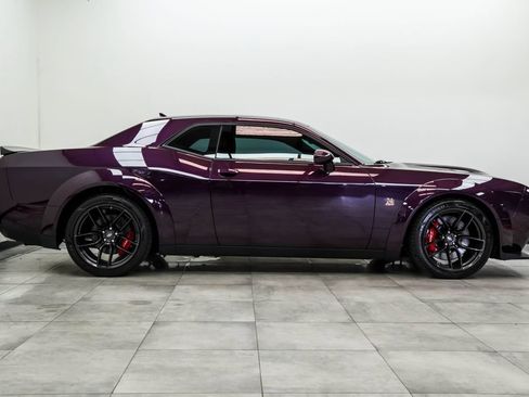 Used 2022 Dodge Challenger R/T Scat Pack RWD image 10