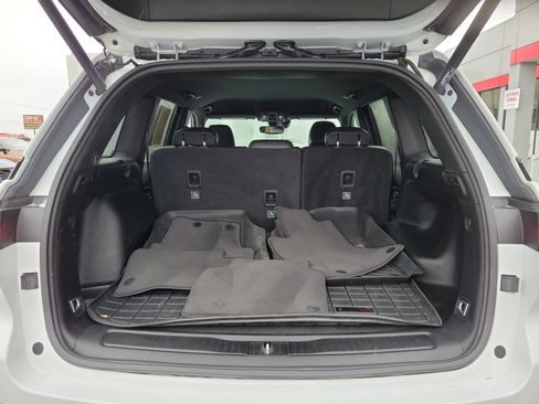 Used 2022 Jeep Grand Cherokee Altitude image 8