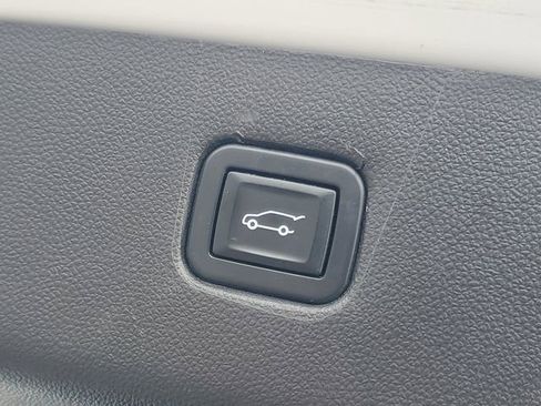 Used 2023 Chevrolet Blazer LT w/ LPO, Floor Liner Package image 9