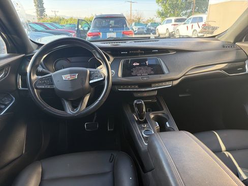 Used 2021 Cadillac XT4 Sport image 8