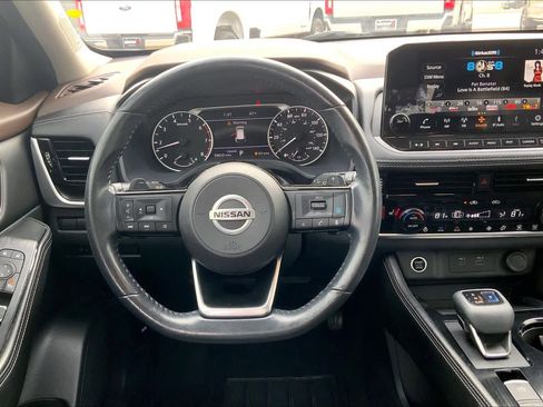 Used 2021 Nissan Rogue SL w/ Premium Package image 5