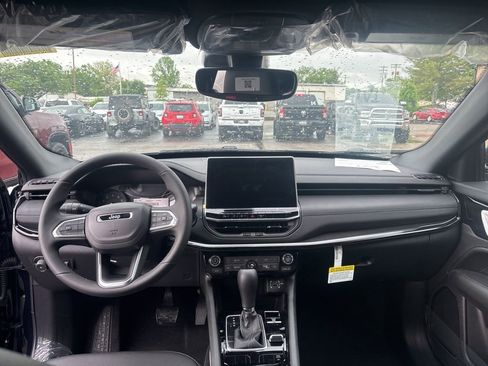 New 2026 Jeep Compass Limited AWD/4WD image 5