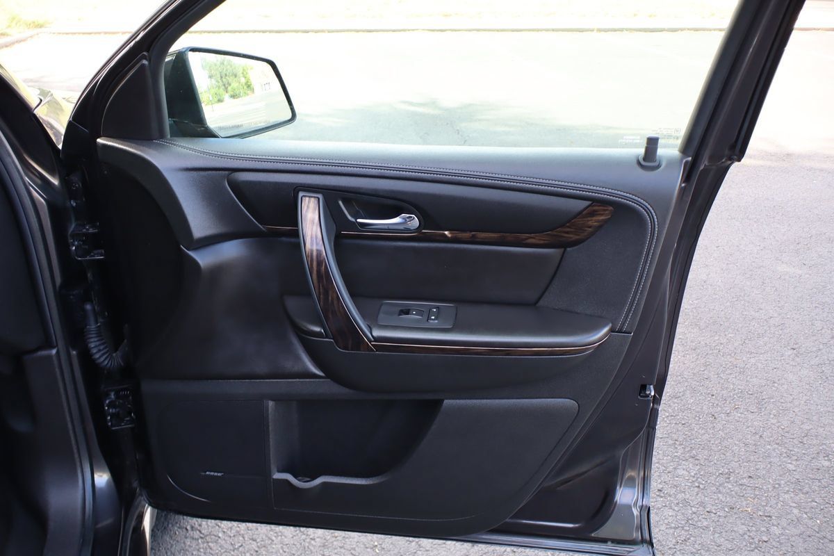 Used 2015 GMC Acadia Denali AWD/4WD image 28