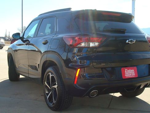 Used 2023 Chevrolet TrailBlazer RS w/ Sun and Liftgate Package image 6