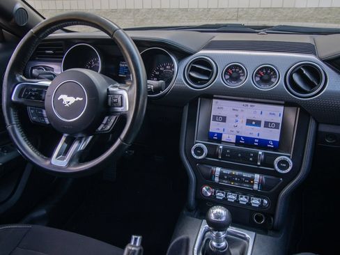 Used 2019 Ford Mustang GT w/ Performance Package - Level 2 RWD image 21
