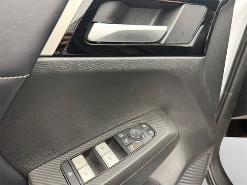 Used 2024 Mitsubishi Outlander SE image 14