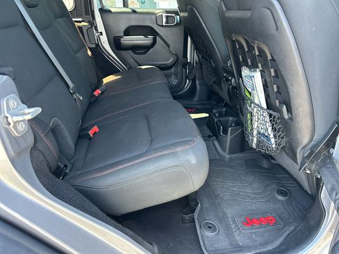 Used 2021 Jeep Wrangler Unlimited Rubicon image 24