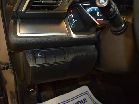 Used 2017 Honda Civic EX-L image 16