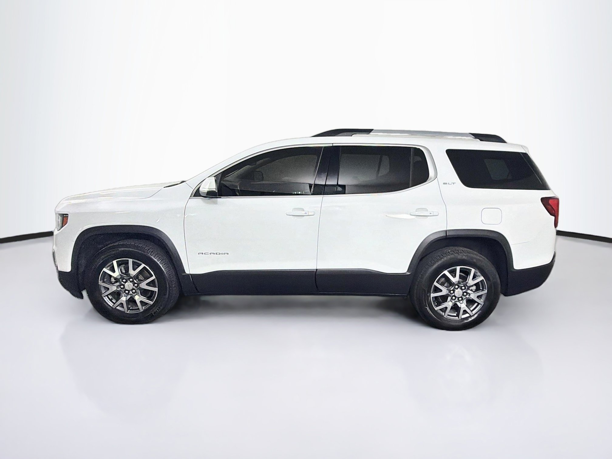 Used 2023 GMC Acadia SLT AWD/4WD image 4