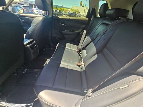 Used 2023 Nissan Rogue SV w/ SV Premium B Package FWD image 17