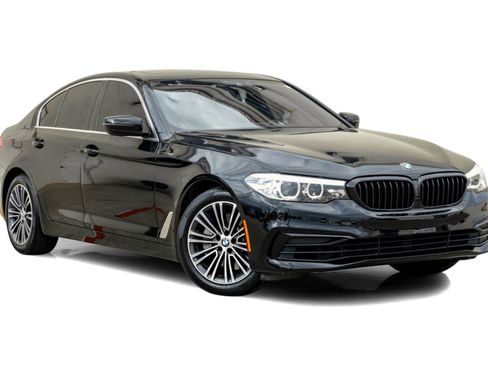 Used 2019 BMW 540i w/ Convenience Package image 6