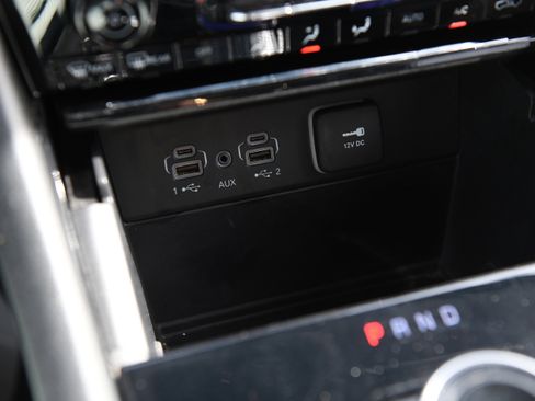 Used 2023 Jeep Grand Cherokee L Laredo RWD image 26