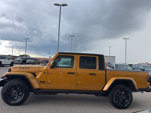 New 2026 Jeep Gladiator Sport AWD/4WD image 6