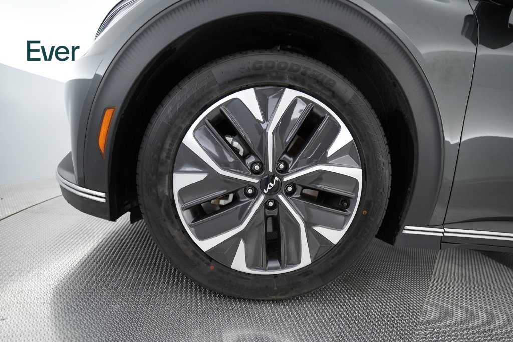 Used 2024 Kia EV6 Light RWD image 19