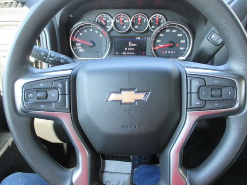 Used 2022 Chevrolet Silverado 1500 Custom w/ Safety Confidence Package RWD image 15