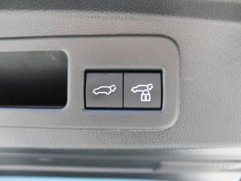 Used 2025 Toyota 4Runner TRD Off-Road Premium w/ Tow Technology Package AWD/4WD image 37