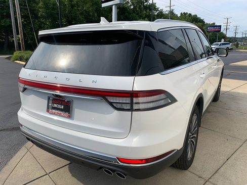 Certified 2024 Lincoln Aviator AWD w/ Premium Package image 7