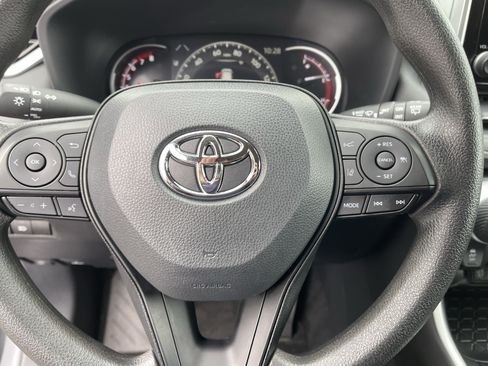 Certified 2025 Toyota RAV4 XLE AWD/4WD image 18