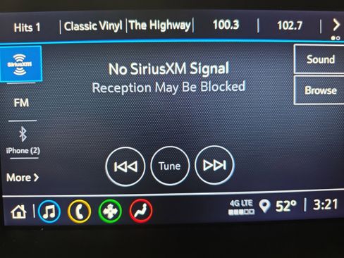 Used 2023 GMC Acadia SLE w/ Driver Convenience Package image 30