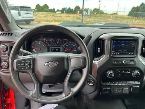 Used 2023 Chevrolet Silverado 1500 Custom Trail Boss AWD/4WD image 9