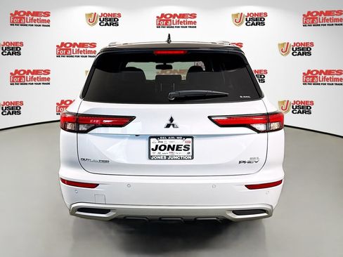Used 2023 Mitsubishi Outlander GT AWD/4WD image 17