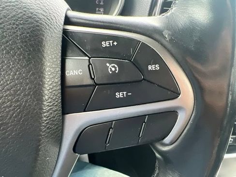Certified 2021 Jeep Grand Cherokee Laredo X AWD/4WD image 22