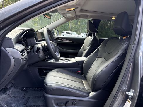 Used 2025 INFINITI QX60 Luxe w/ Vision Package image 8