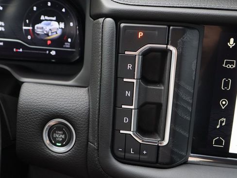 Certified 2023 GMC Yukon Denali w/ Advanced Technology Package image 18