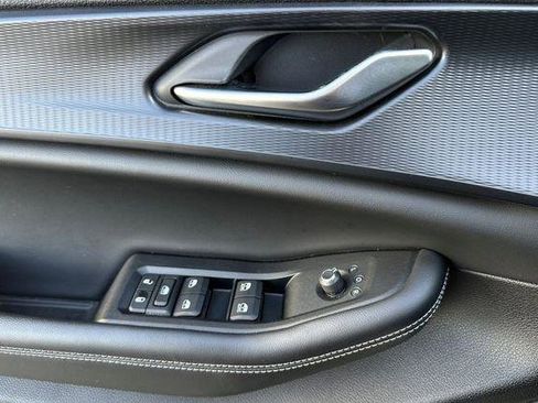 Certified 2023 Jeep Grand Cherokee L Laredo image 11