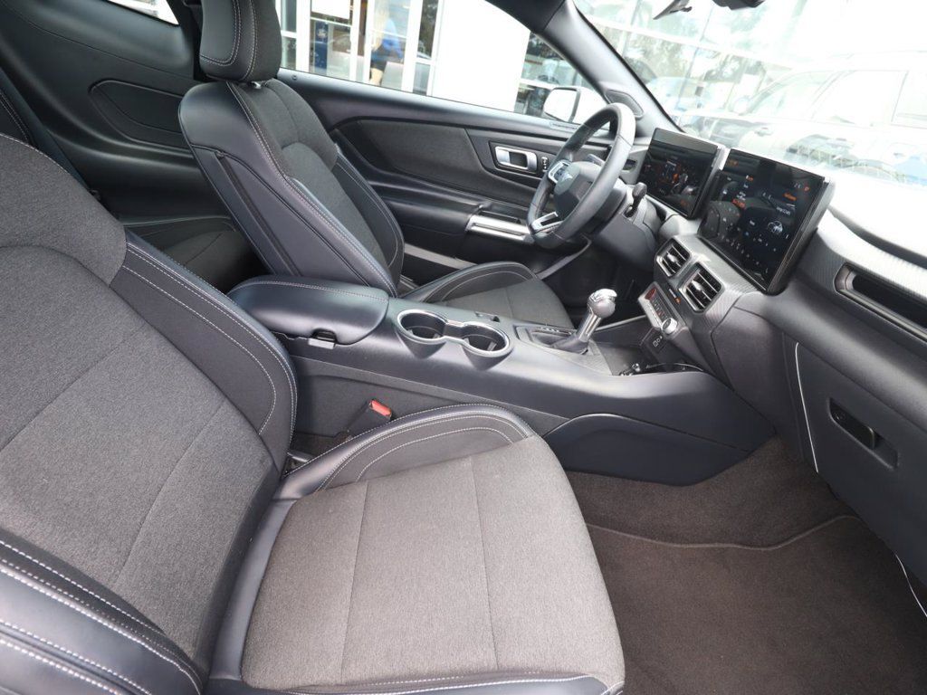 Used 2024 Ford Mustang Coupe RWD image 12