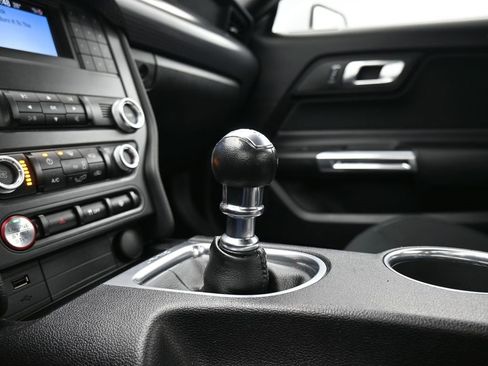 Used 2019 Ford Mustang Coupe w/ Ecoboost Performance Package image 43