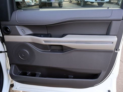Certified 2021 Ford Expedition Max XLT image 21