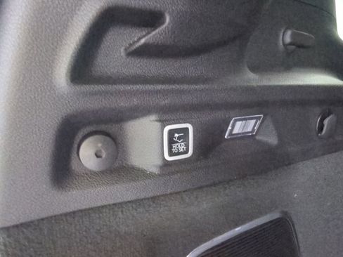 Used 2025 Jeep Grand Cherokee L Summit AWD/4WD image 36