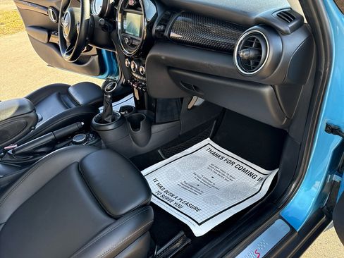 Used 2018 MINI Cooper S image 24