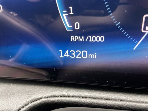 Used 2025 Cadillac XT4 Premium Luxury w/ Technology Package image 32