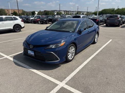 Used 2023 Toyota Camry LE w/ Convenience Package FWD image 1