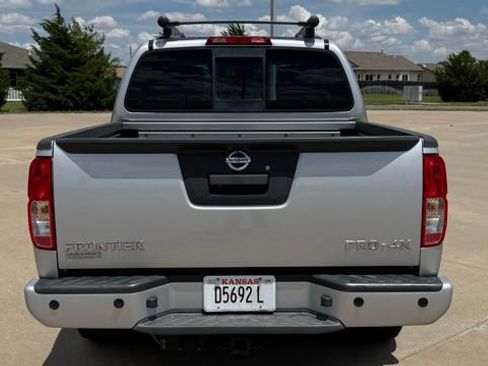 Used 2014 Nissan Frontier PRO-4X w/ Pro-4x Luxury Package AWD/4WD image 7