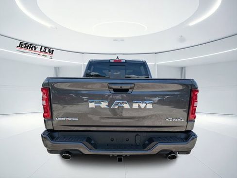 New 2026 RAM 1500 4x4 Crew Cab image 4