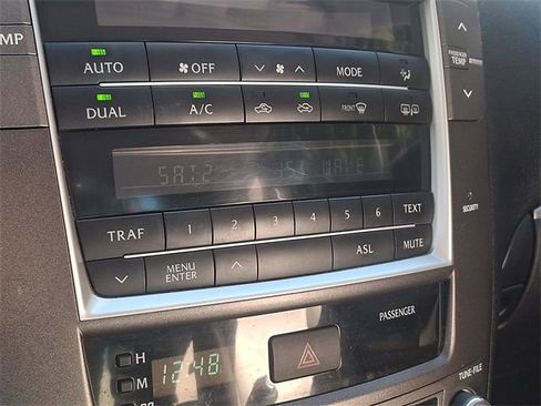 Used 2011 Lexus IS 250C image 18