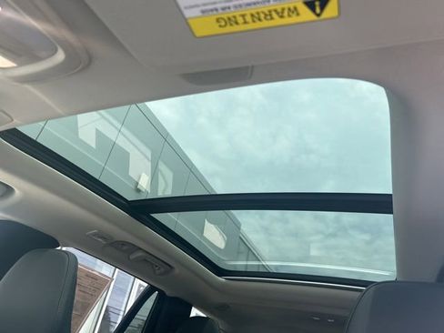 Certified 2025 Volvo XC90 B6 Plus AWD/4WD image 27