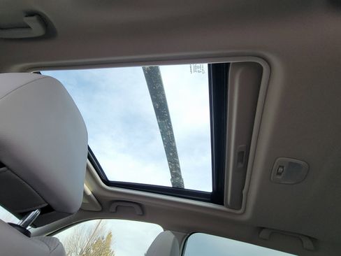 Used 2022 Subaru Forester Limited w/ Popular Package #2 image 13