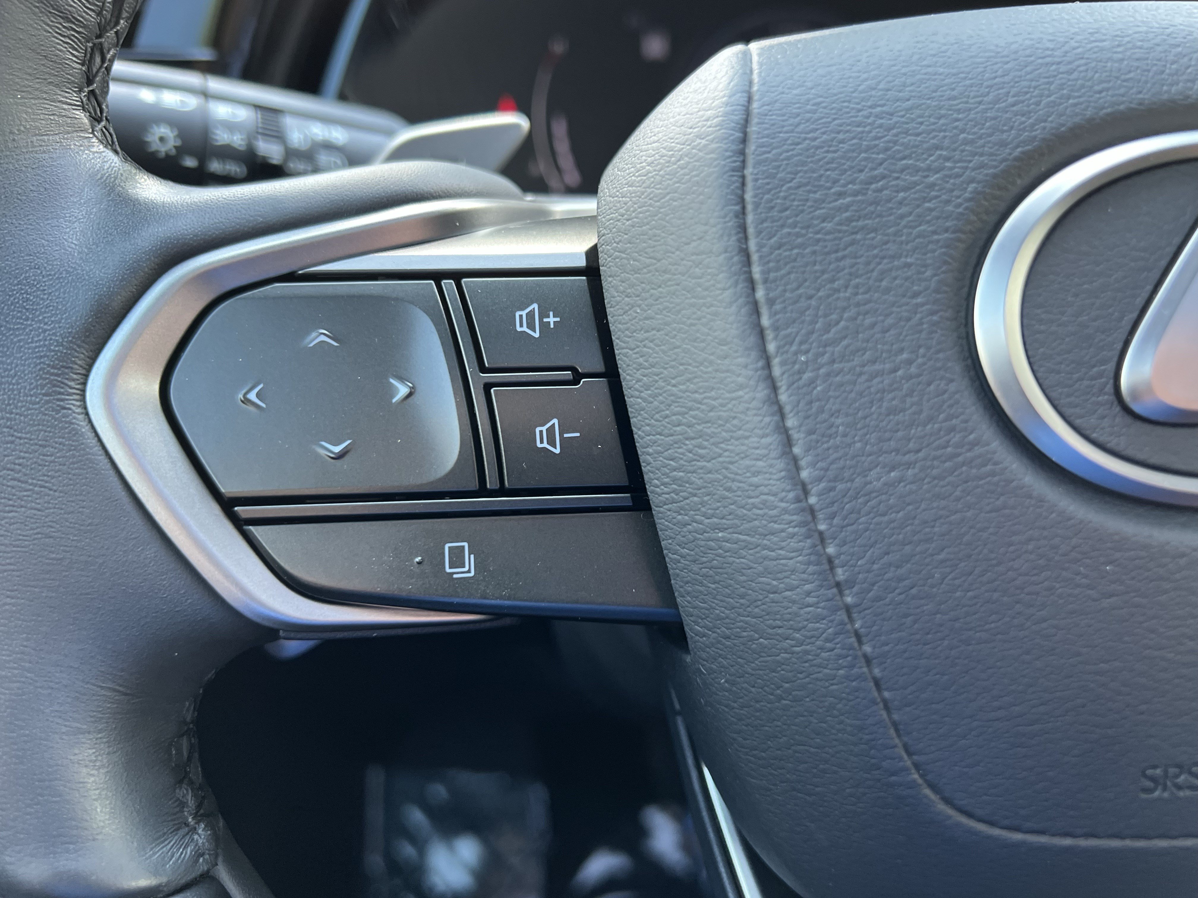 Used 2024 Lexus RX 350h w/ Convenience Package AWD/4WD image 19