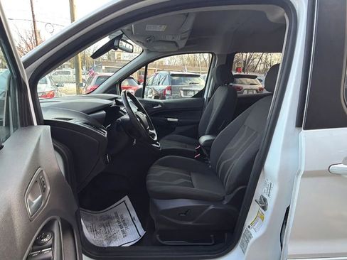 Used 2018 Ford Transit Connect XLT image 14