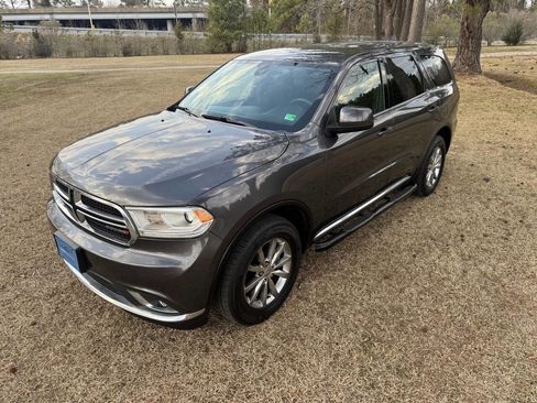 Used 2017 Dodge Durango SXT w/ 3rd Row Seating Group image 3