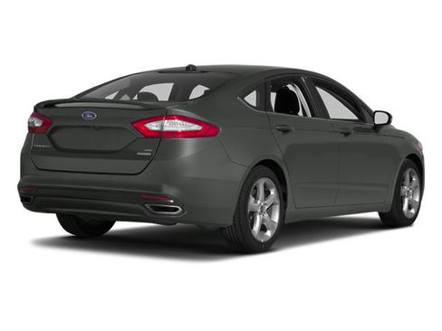 Used 2013 Ford Fusion SE FWD image 2