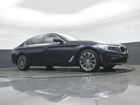 Used 2018 BMW 530i xDrive AWD/4WD image 54