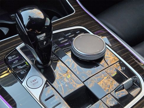 Used 2023 BMW X5 xDrive45e image 15